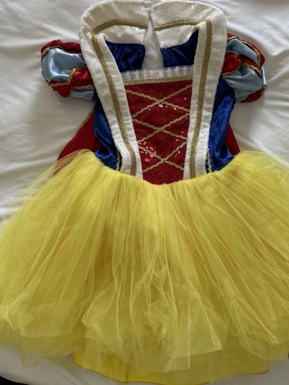 Disney Snow White Costume Dress + Cape Girls Size 10 - Picture 4 of 7